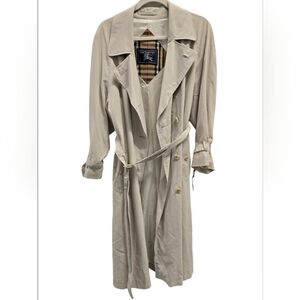 Burberrys Beige Double-Breasted Trench Coat SIZE US 6